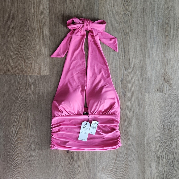 NWT Express Pink Halter Crop Top - Picture 1 of 2
